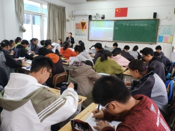 D:\学校活动和新闻稿\2019.10.28上元中学初三年级全体学生进行了化学用语竞赛\QQ图片20191030093339.jpg