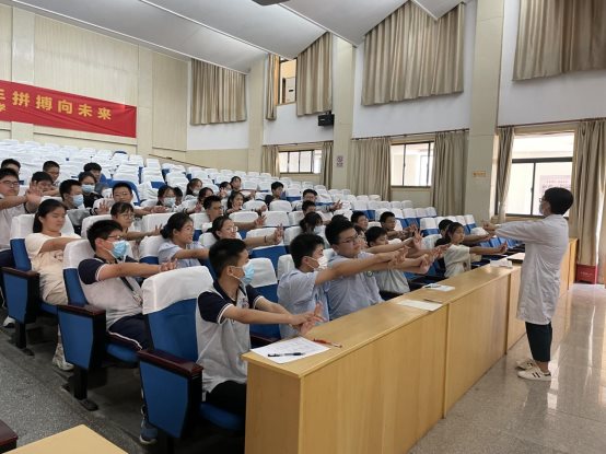 南京市上元中学红十字会开展世界急救日宣传教育活动4