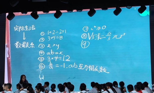 A8B2E83255B89407BFBC9354DEC9AF0F